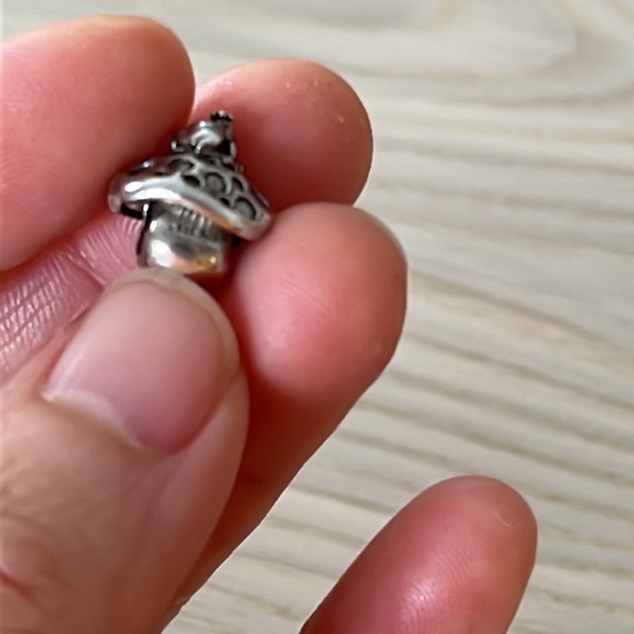 Pandora frog prince - Picture 2 of 3